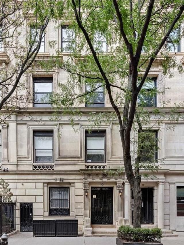 9 East 82ND Street