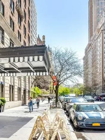27 West 72nd Street