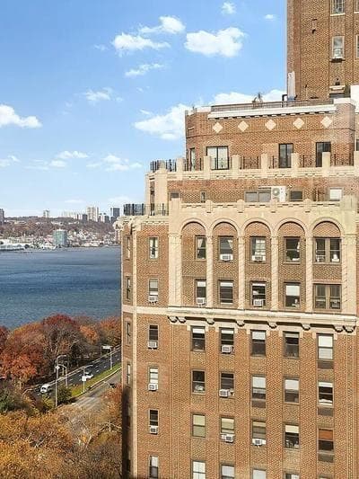 222 Rsd Condo