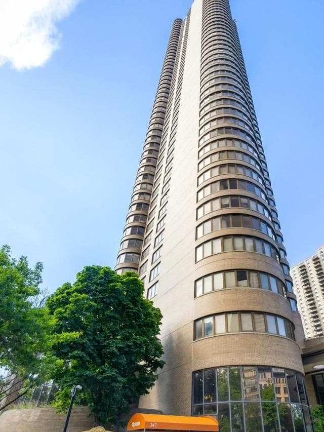 330 East 38th Street