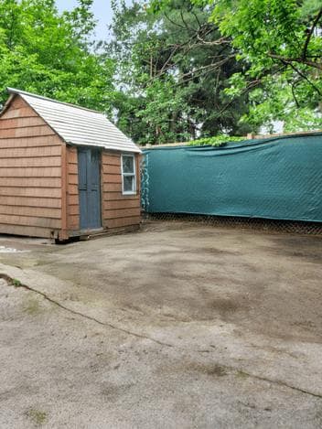 11-46 WELLING Court